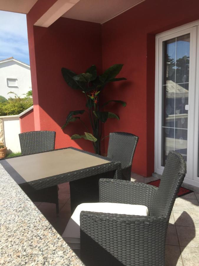 Apartments Mare Пунат Екстериор снимка