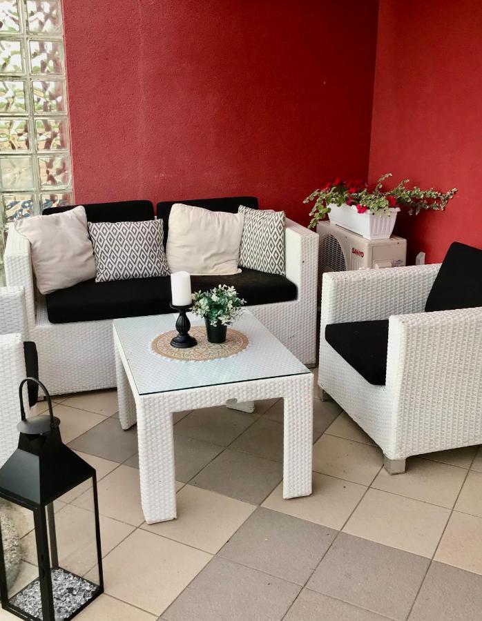 Apartments Mare Пунат Екстериор снимка