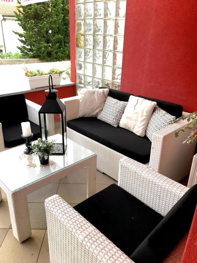 Apartments Mare Пунат Екстериор снимка