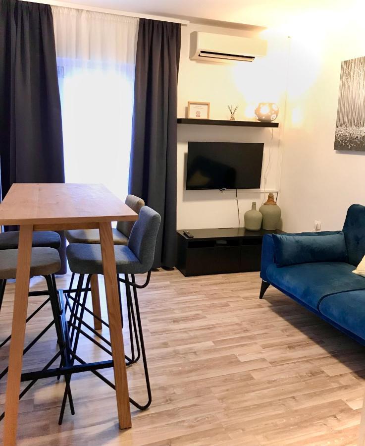 Apartments Mare Пунат Екстериор снимка