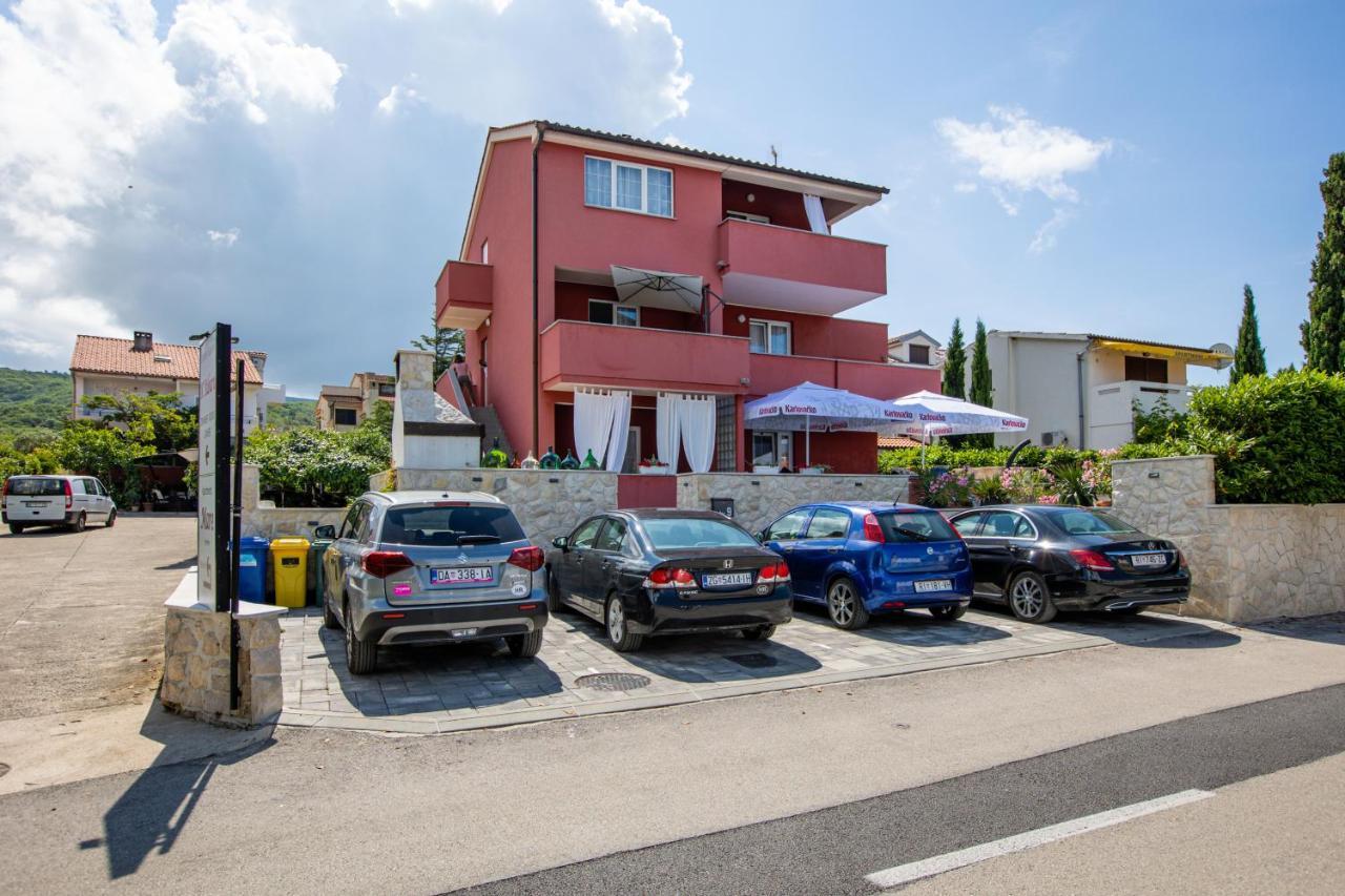 Apartments Mare Пунат Екстериор снимка