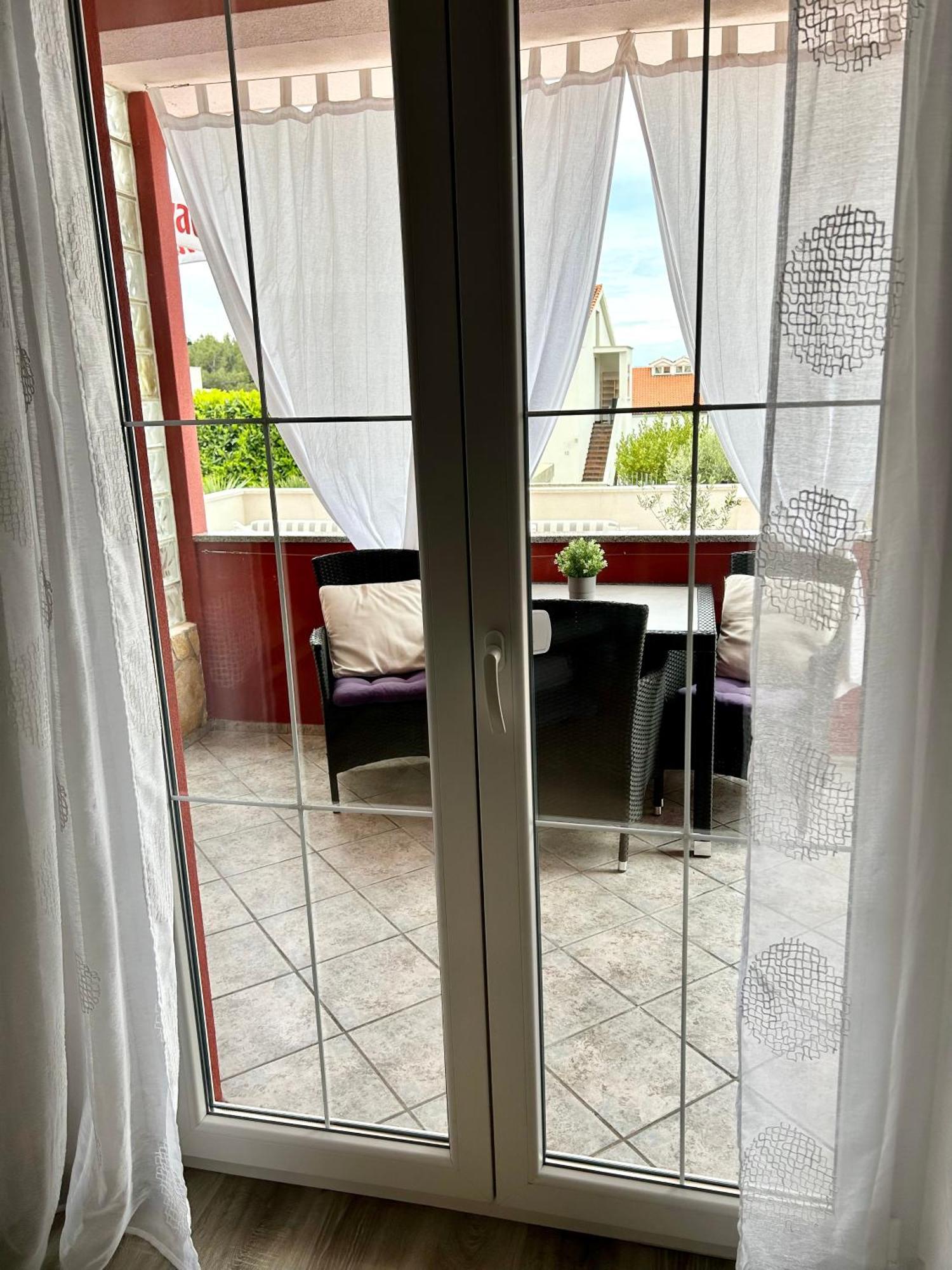 Apartments Mare Пунат Екстериор снимка