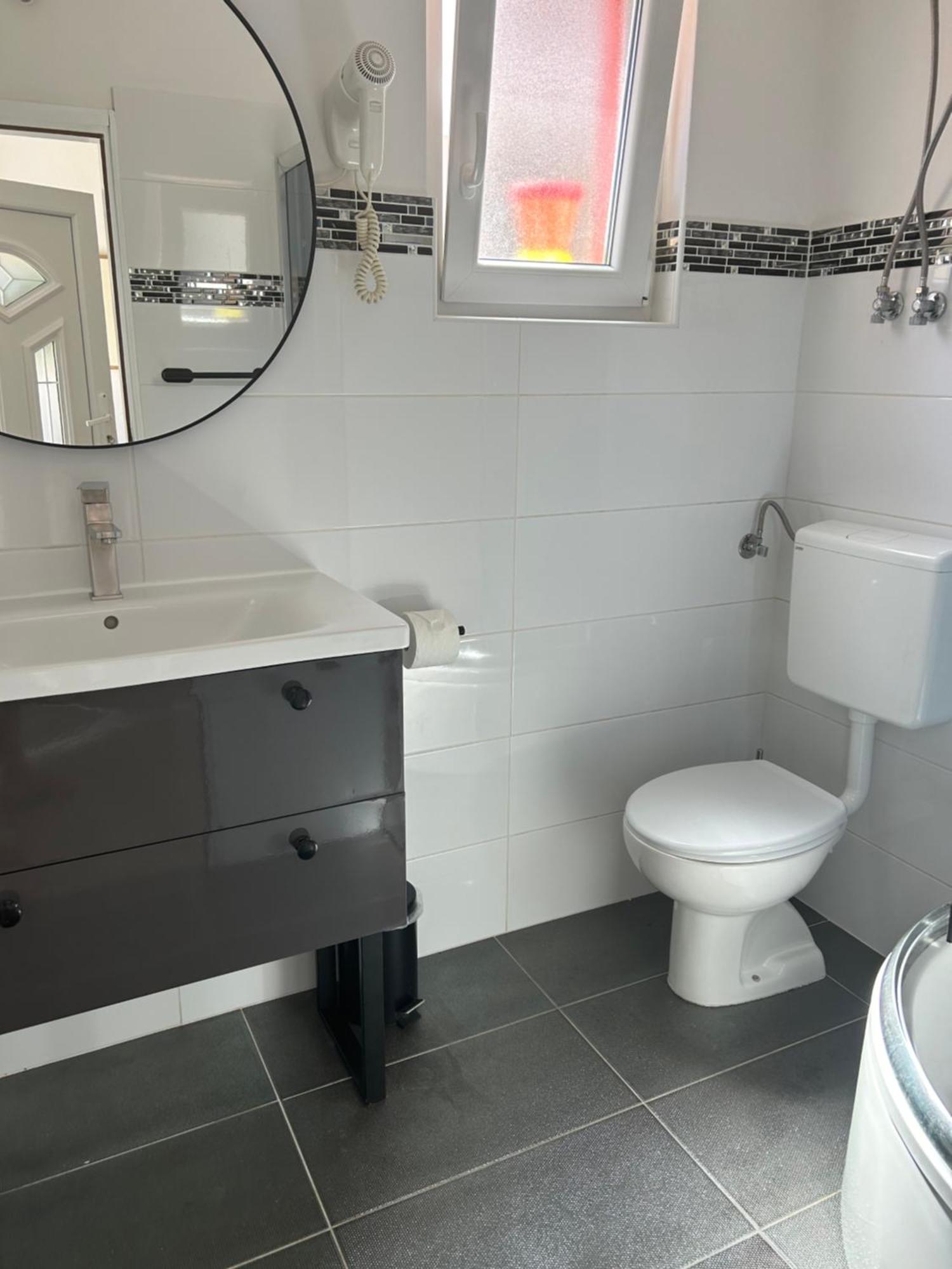Apartments Mare Пунат Екстериор снимка