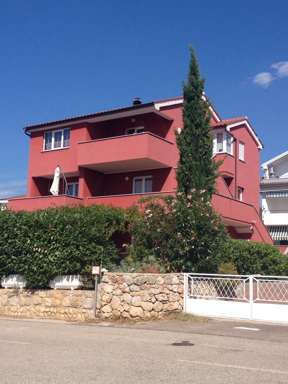 Apartments Mare Пунат Екстериор снимка